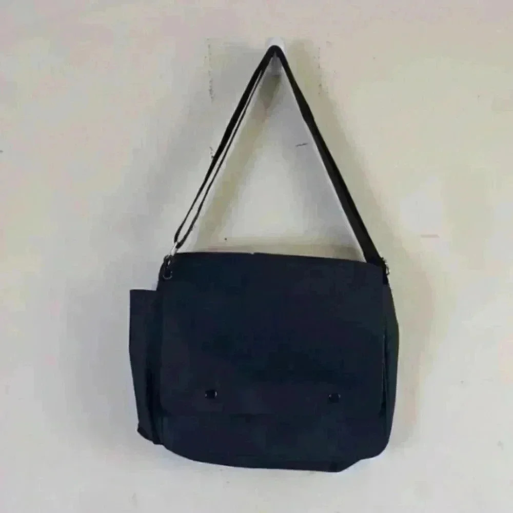 Black Massanger Bag 🎒